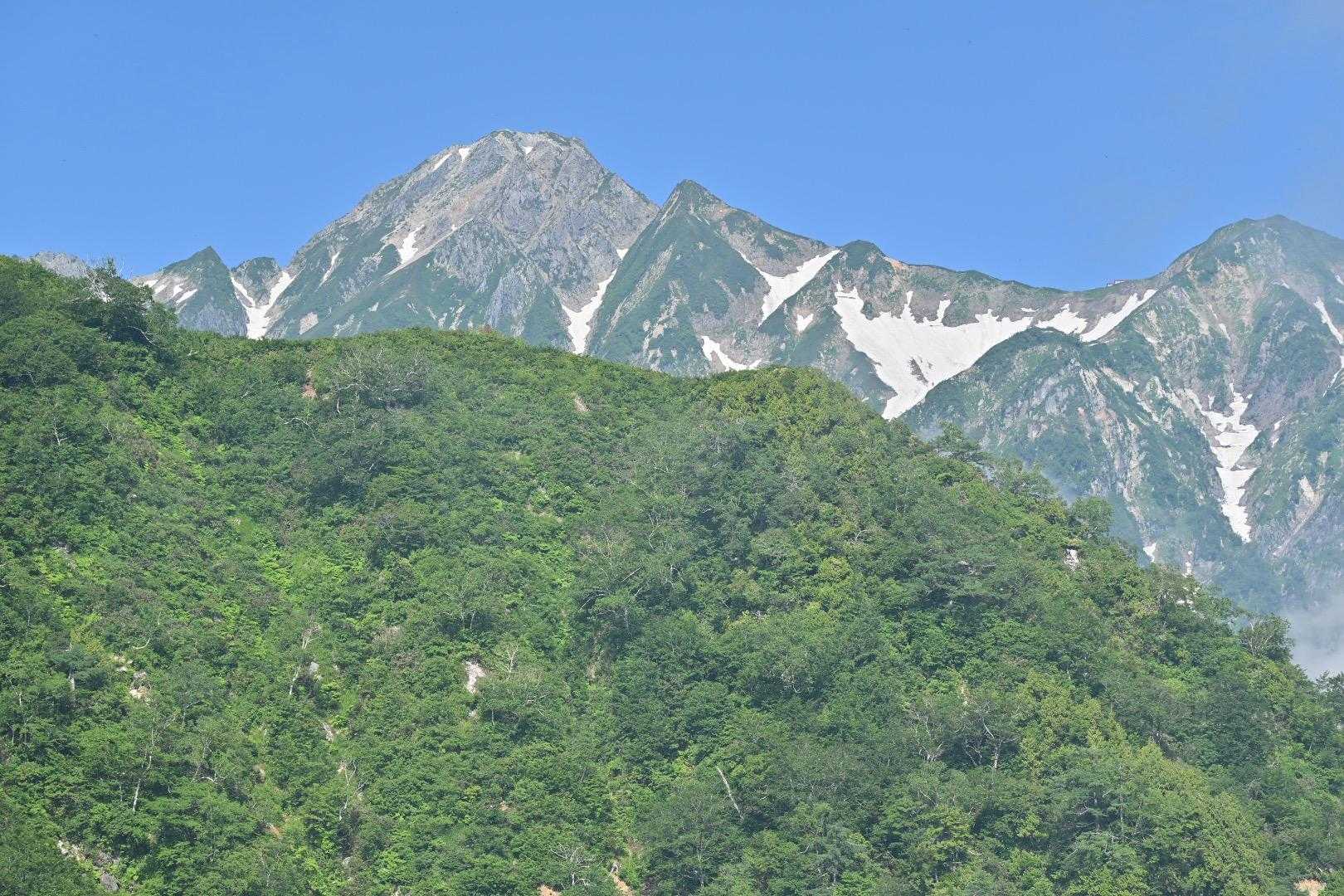 五竜岳もくっきり見えてました⛰️右側の雪形がアルパカに見えるのは気のせい❓