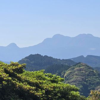 山頂から英彦山