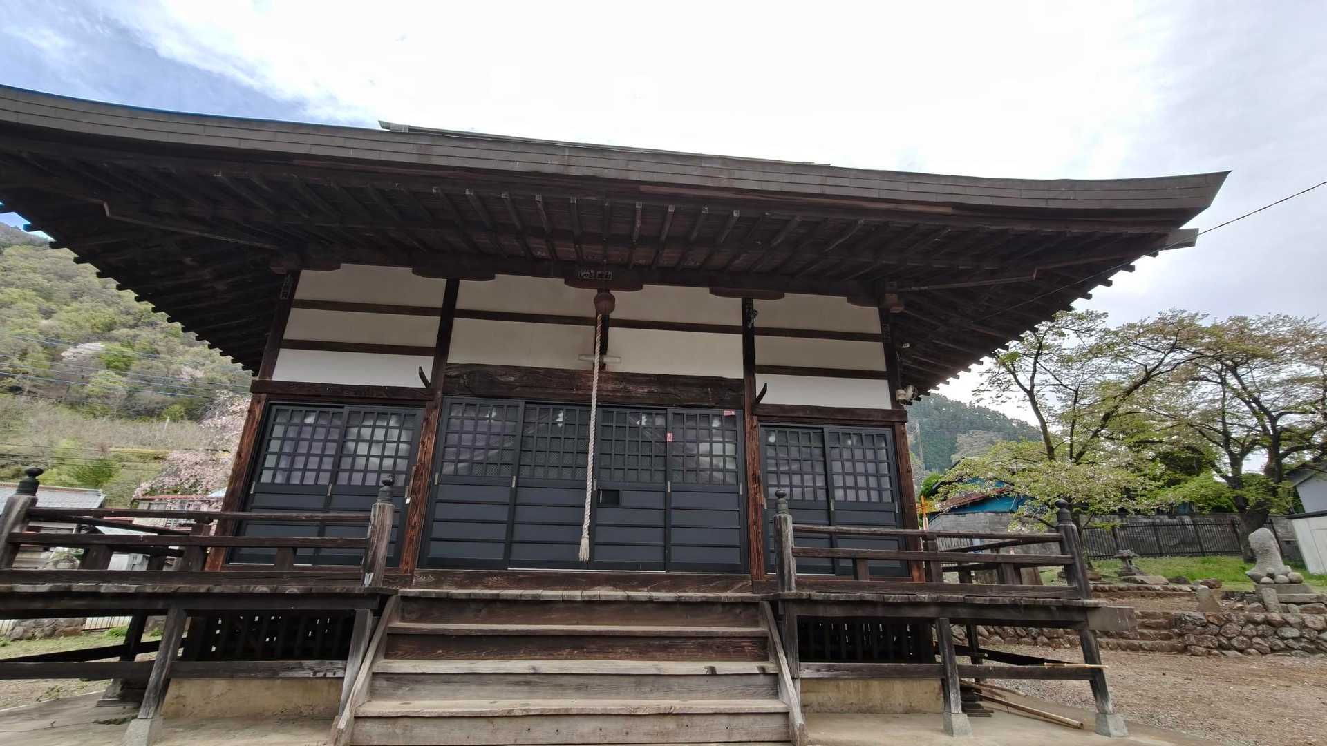 途中の神社⛩️で安全登山を祈願しました🙏