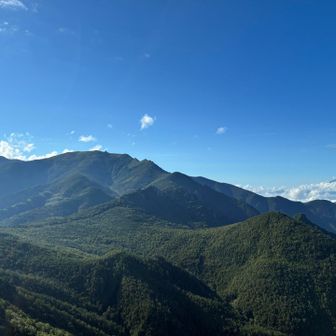 金峰山　　大日岩からの稜線⛰️