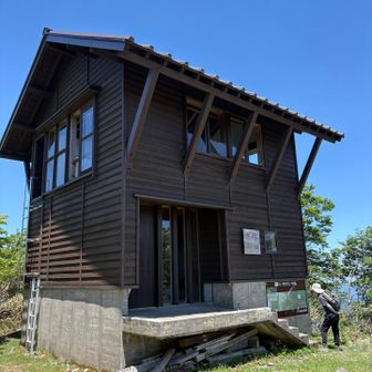 避難小屋🛖