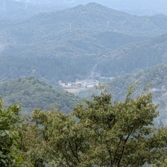 七谷小中学校が見えた