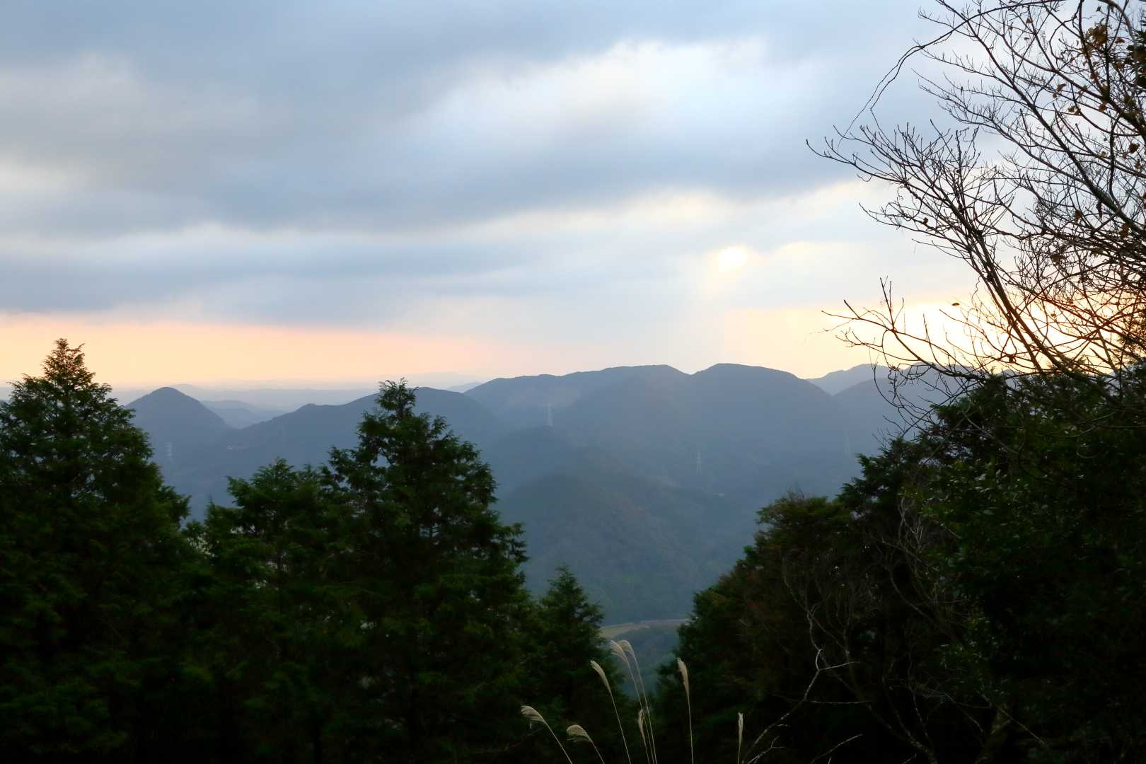 愛宕山入口-舟見岳-舟見岳入口-交蔓山-片城山-飯盛山 周回コースの写真