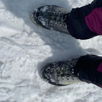 今日はツボ足。スパッツのみ。