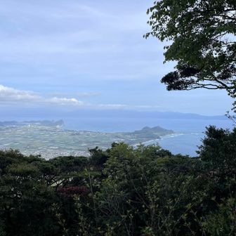 さらに下がると奥に大隅半島も見えてきました