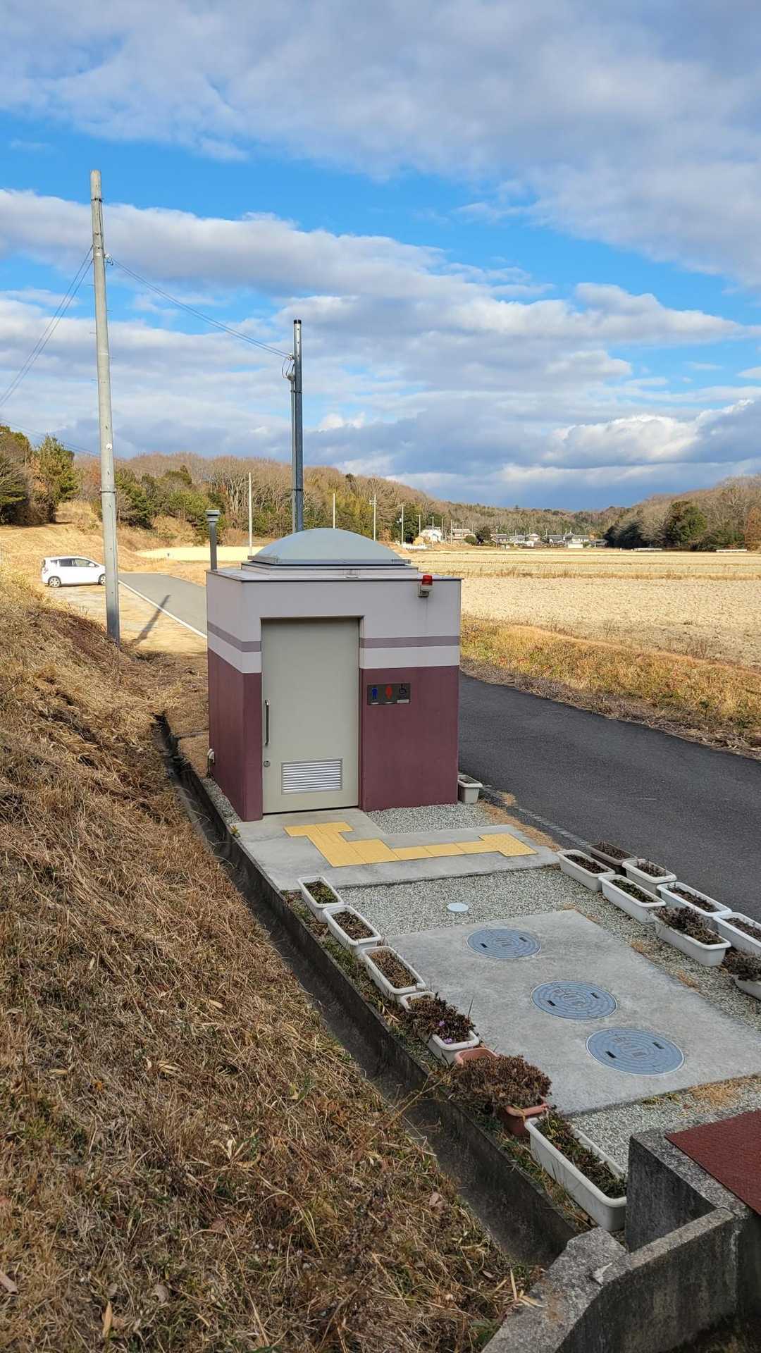 使ったことないけど
綺麗そうなトイレです。