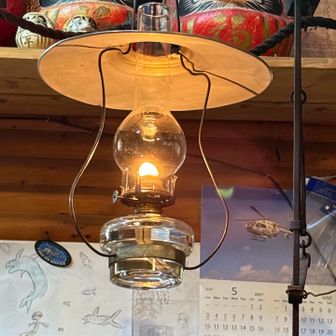 ランプの説明がありました
自家発電で電気が使えるのは晩御飯の時間を含めて2時間くらい？
電気を止める前に各部屋に持ってきてくださいます