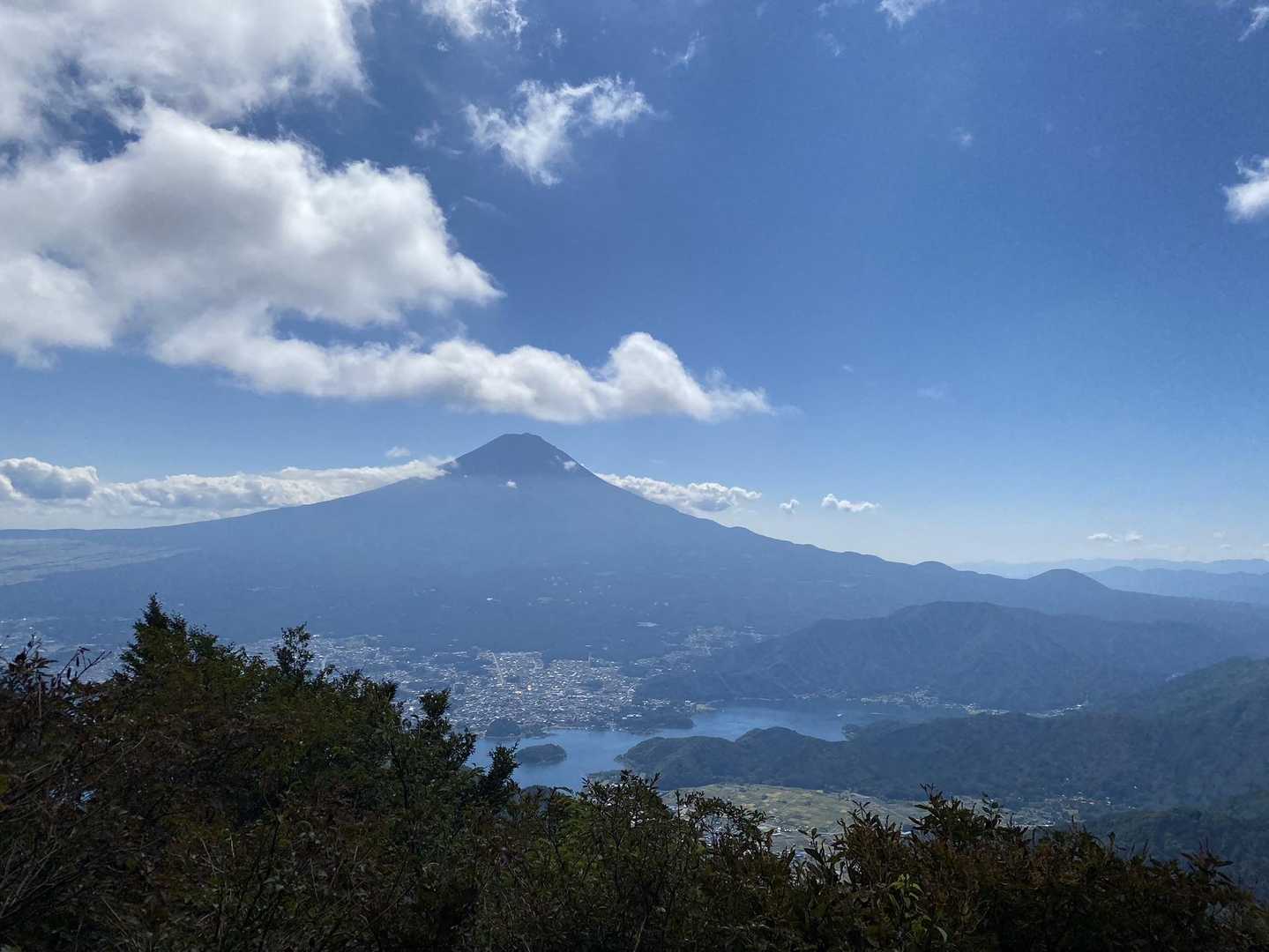 おおー
霞んでてもこの存在感