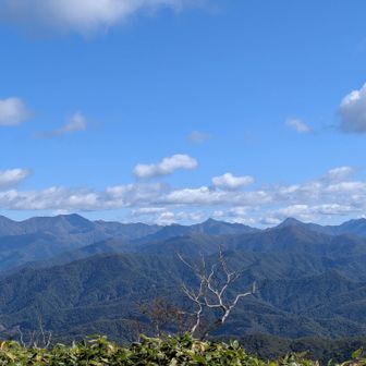ここに1839峰が写ってると思ってる😙
