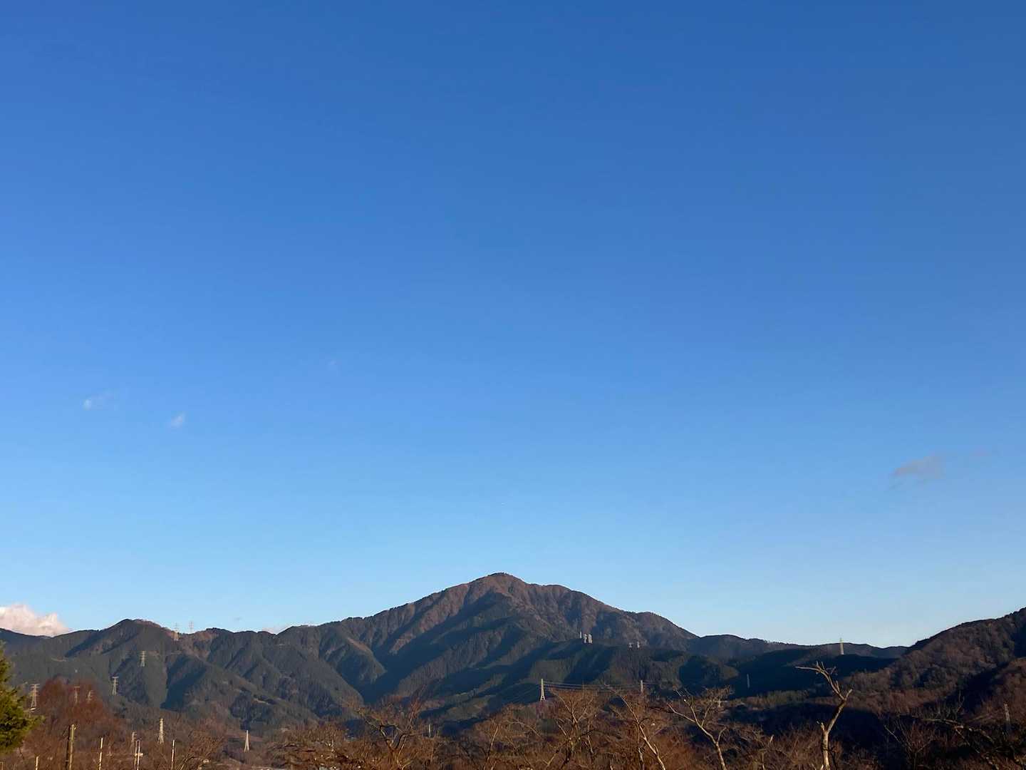【フラット登山】海から山へ丹沢を目指す　湘南から幾重もの山と谷を越えての写真