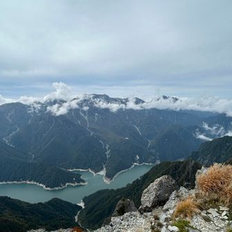黒部湖、立山連峰