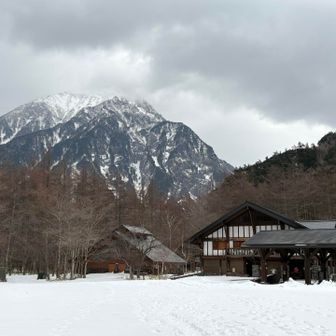 バスターミナルもひっそり