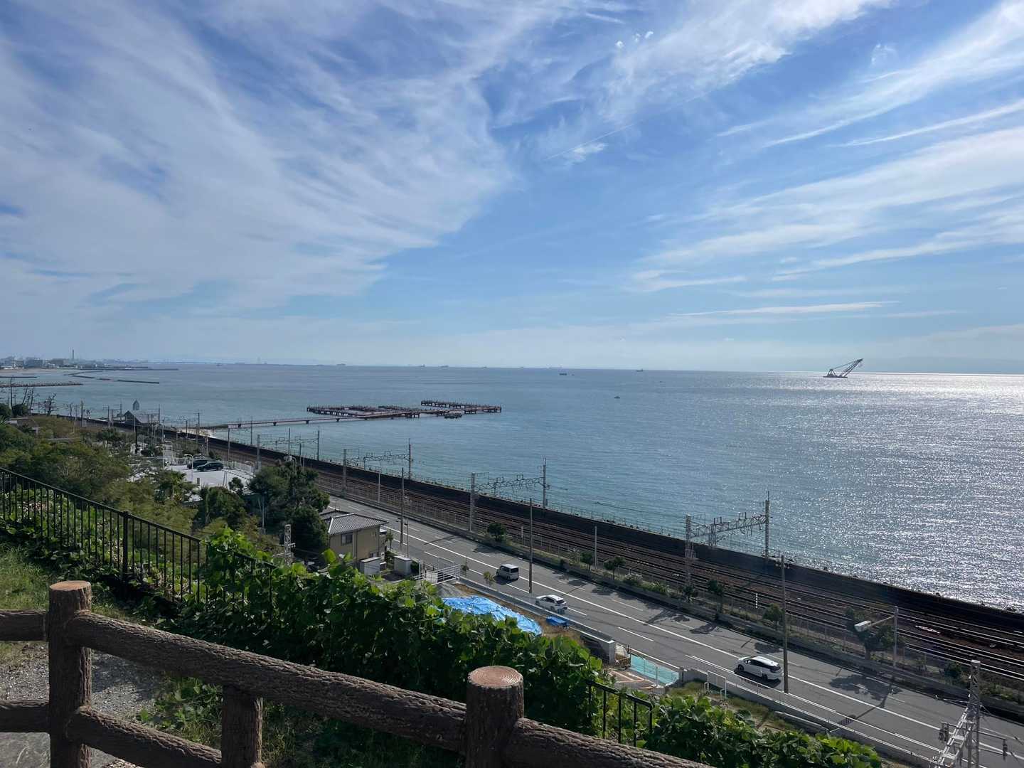 晴天で須磨の海がキラキラ