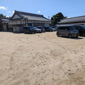 登山口🅿️は高屋神社　人気の観光地だけあって平日でも🈵
シャトルバスもあるそうです