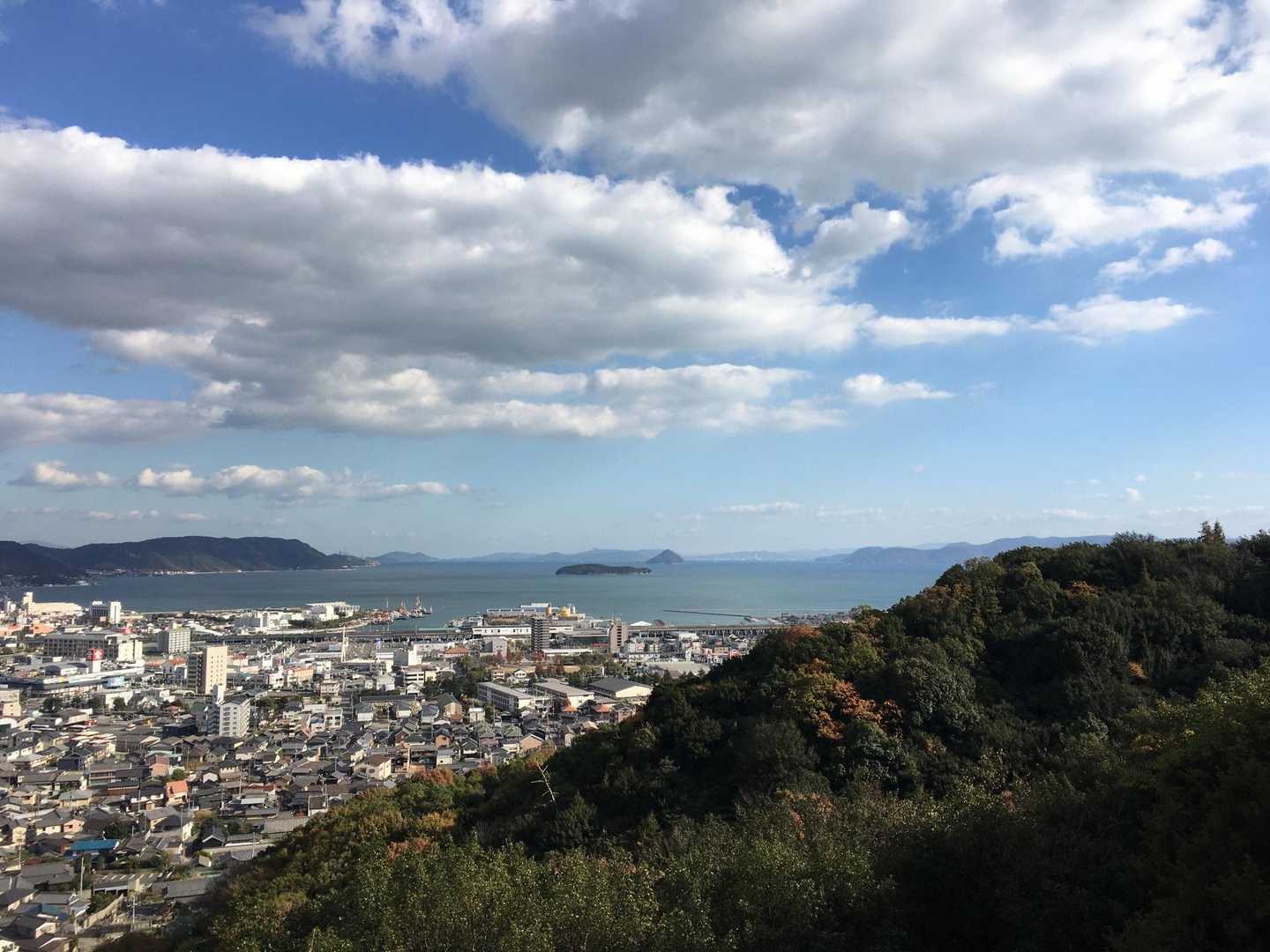 瀬戸内がよく見える。