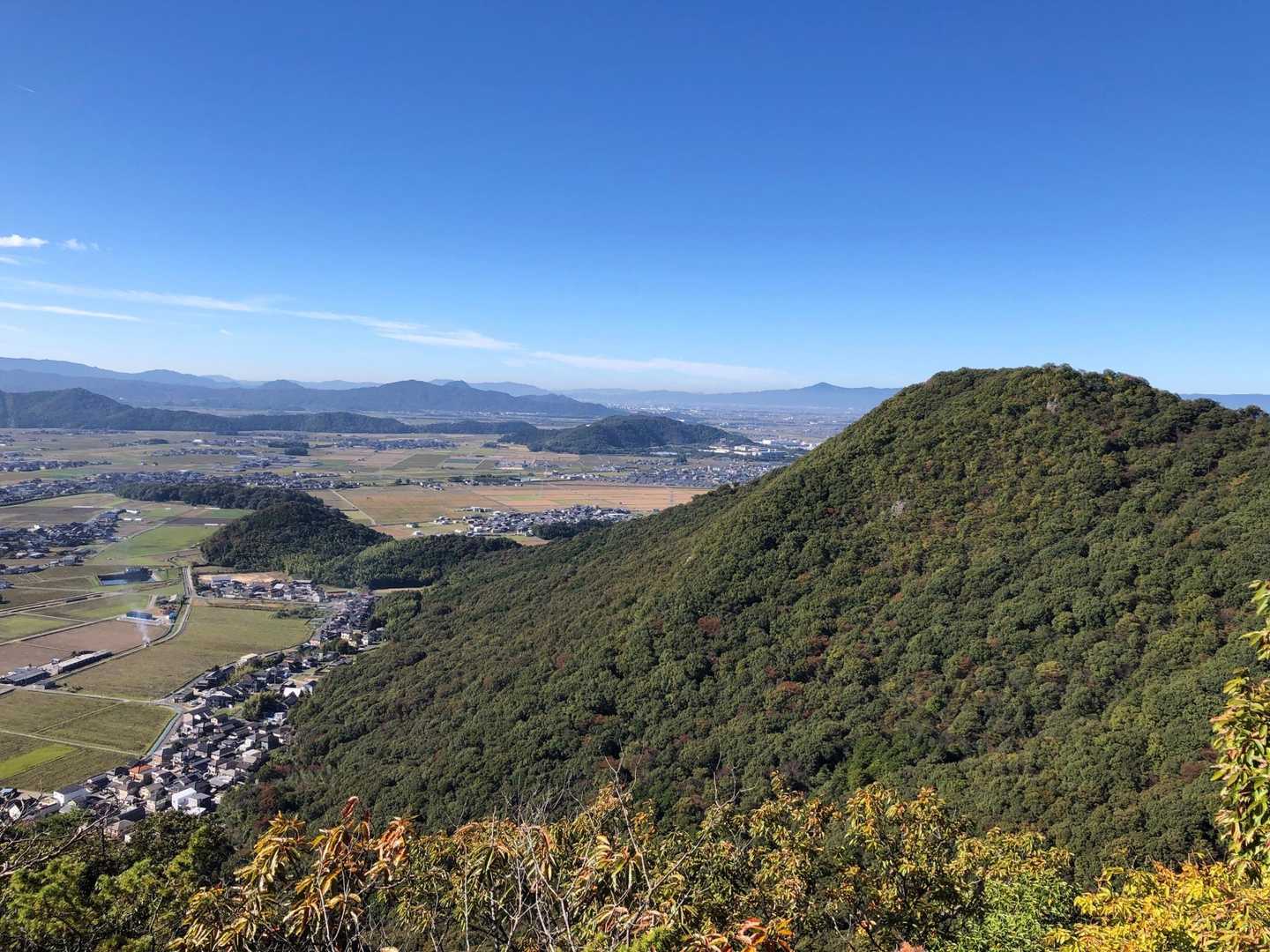 太郎坊山からのビュー。
ナイスビュー