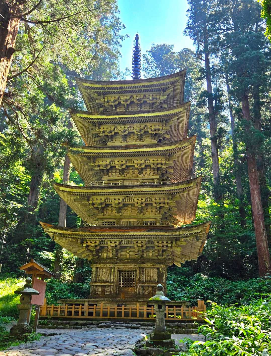 国宝 五重塔
荘厳です✨