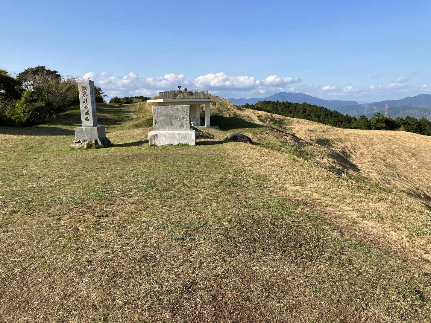 基山往復 | 草スキーも楽しめるファミリーハイクにおすすめのショートコースの写真