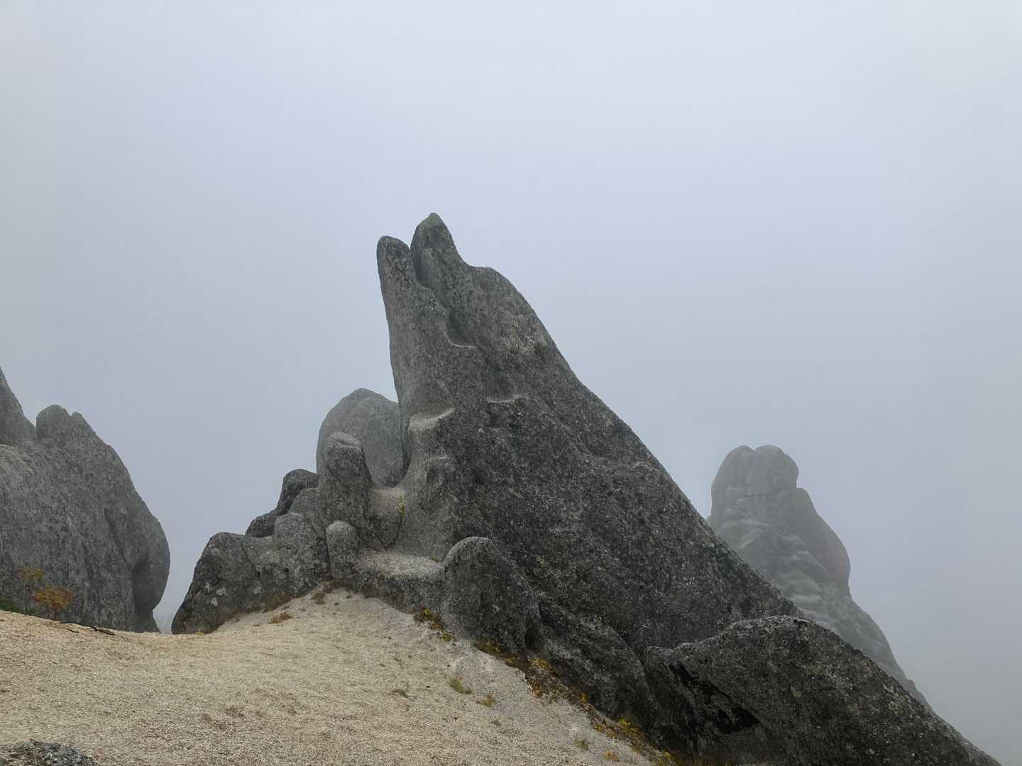 観音峠-有明山登山口-燕岳登山口-第1ベンチ-第2ベンチ- 往復コースの写真