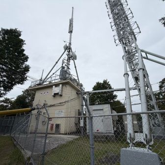 電波基地？