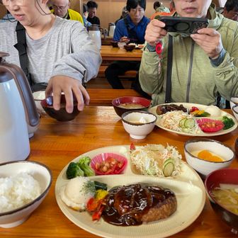 着いてすぐに晩御飯、あ珍しく食欲が無くご飯のおかわりしませんでした🥲