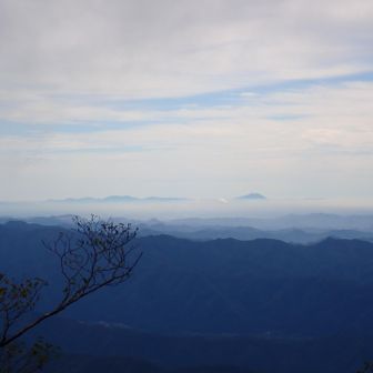 どこかの山