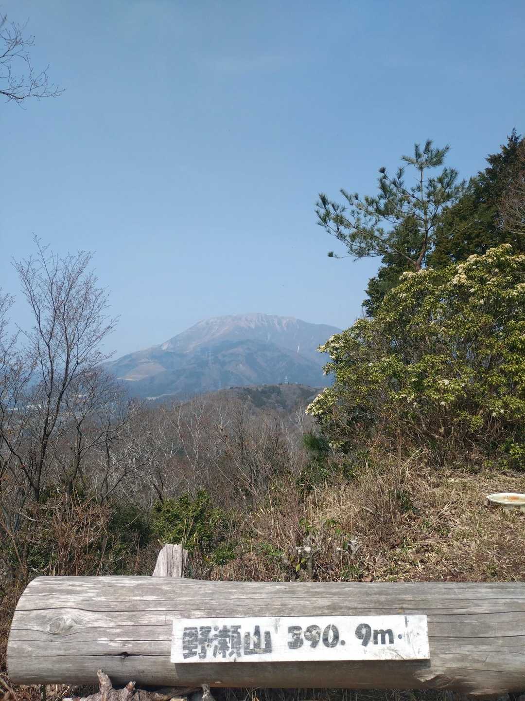 野瀬山⛰️
伊吹山が目の前に😊