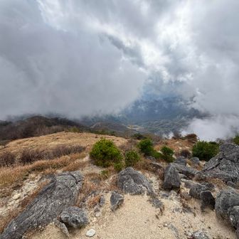 雲の奥は綺麗なんだろな