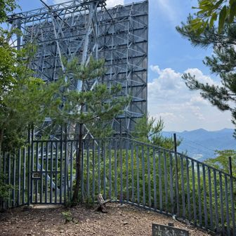 看板のせいで、見晴らしが