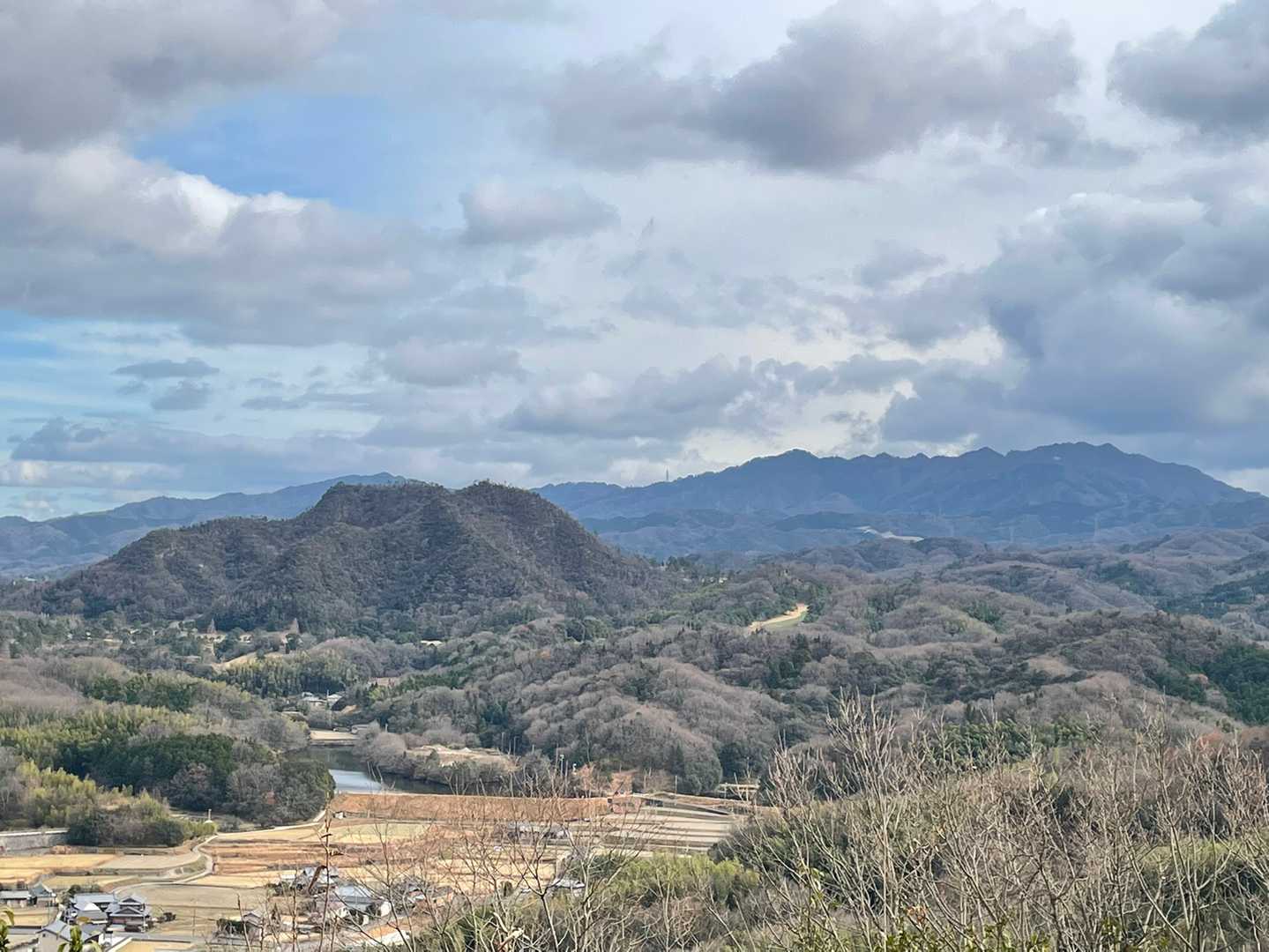 南嶽と女体山