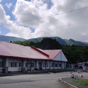 須川温泉と栗駒山、今日は山頂が見えてました😊