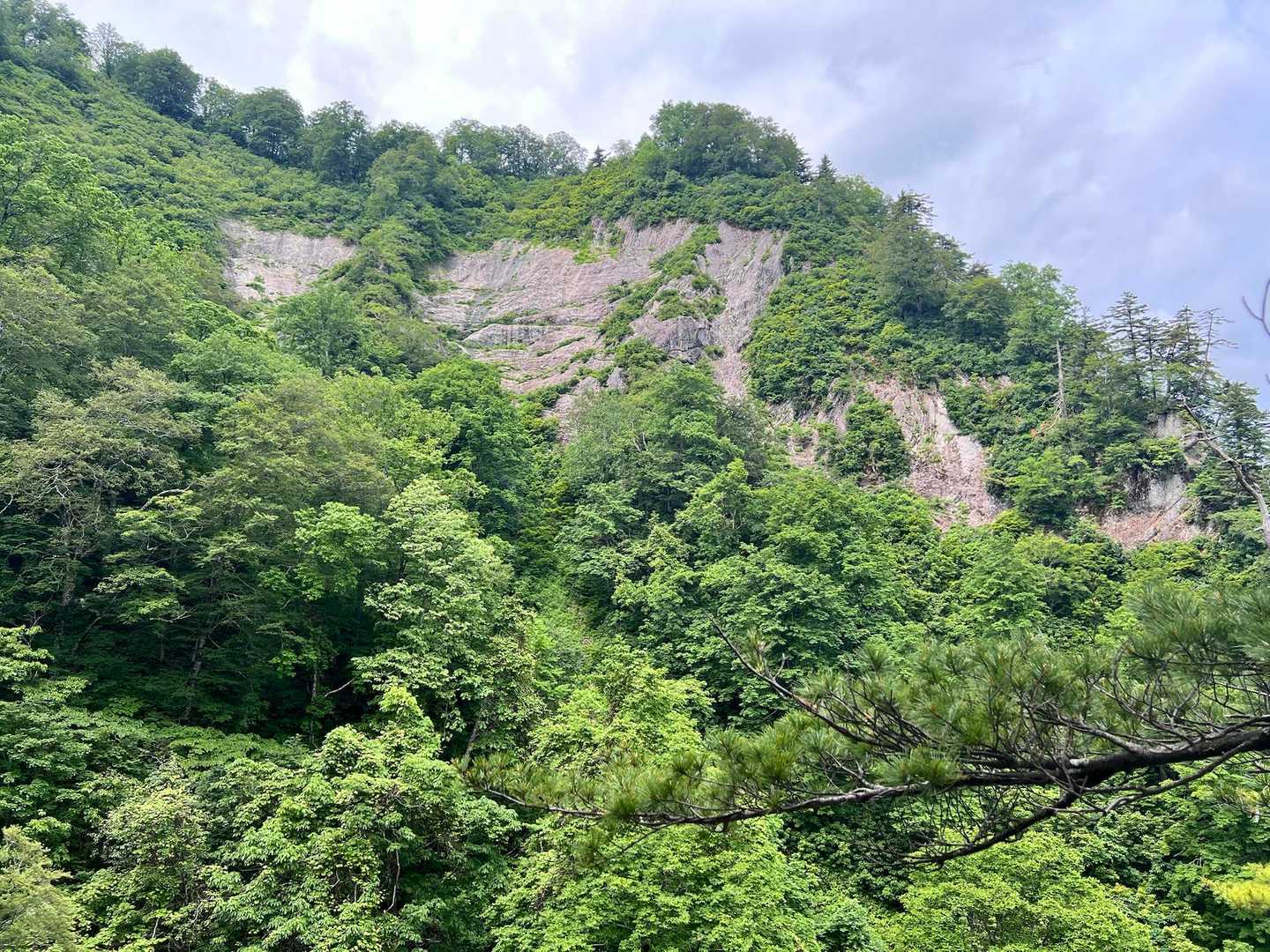 あれは屏風岩？