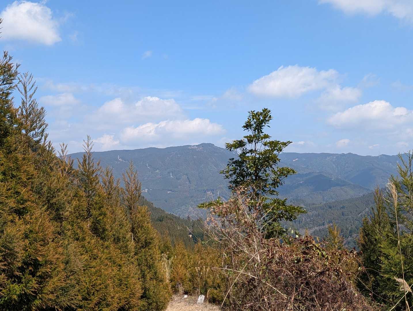 どの山かは解りませんが、見てるだけでワクワクしてきますね👍
