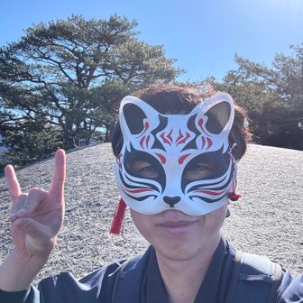 怖いから座って撮影