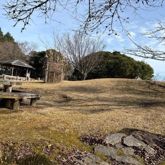 広ーい山頂広場
素敵な景色が広がっています♪