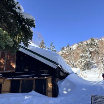 合戦小屋は冬季閉鎖中