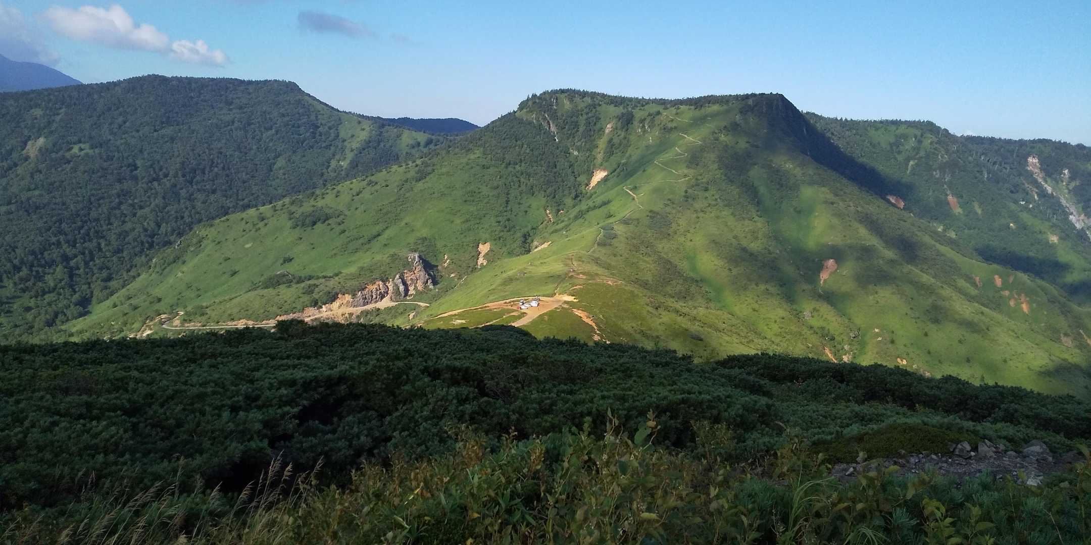 毛無山から破風岳を望む