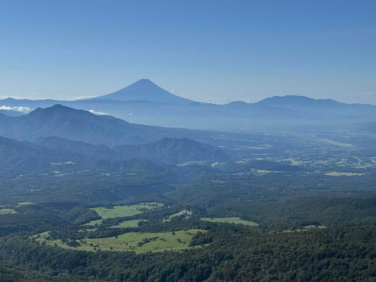 美し森駐車場発着｜真教寺尾根・赤岳・県界尾根周回コースの写真