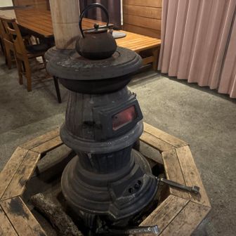 食堂のストーブ