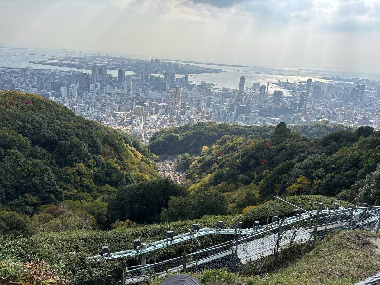 神戸市のマーク
市章山へ登頂🚩
すぐ近くにイカリ⚓️マーク担当の錨山があるよ