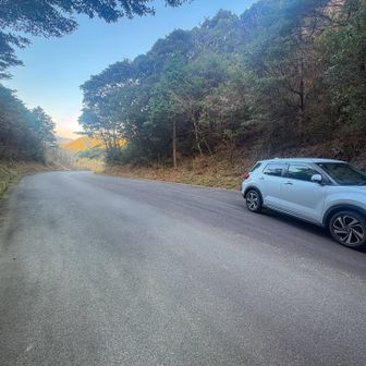 登山口付近の駐車場
数台は置けそう