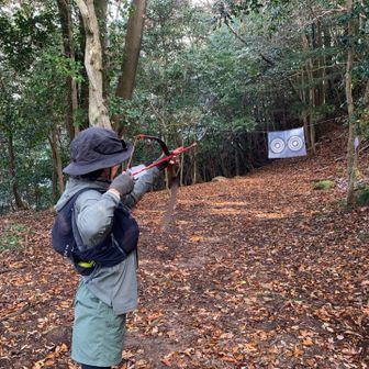 何度やってもあさっての方向に飛んでゆく〜🎯