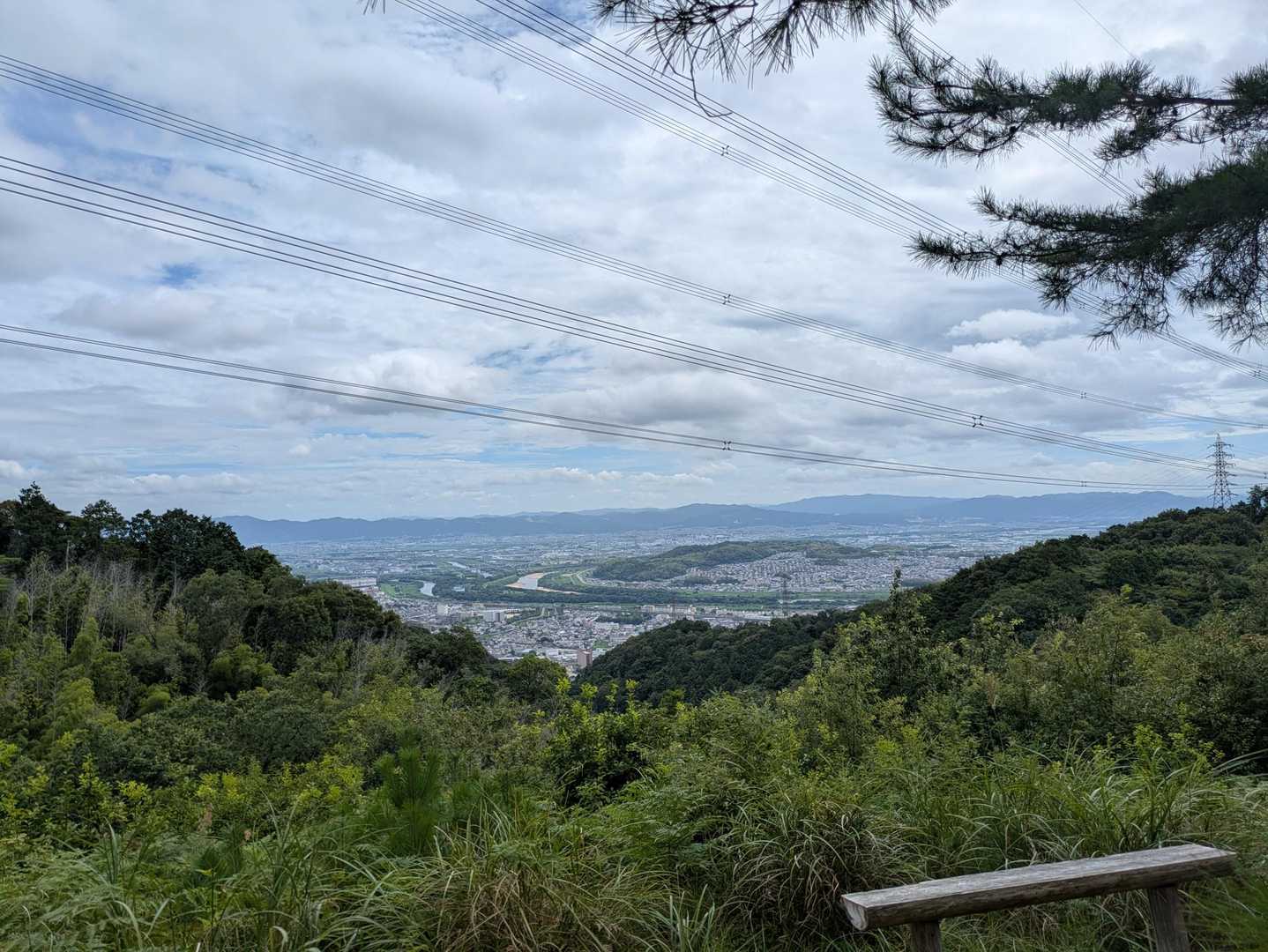 この区間は舗装路、林道なので眺望見ながらのんびり。
