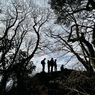 この日は雲が多く眺望は残念な感じ