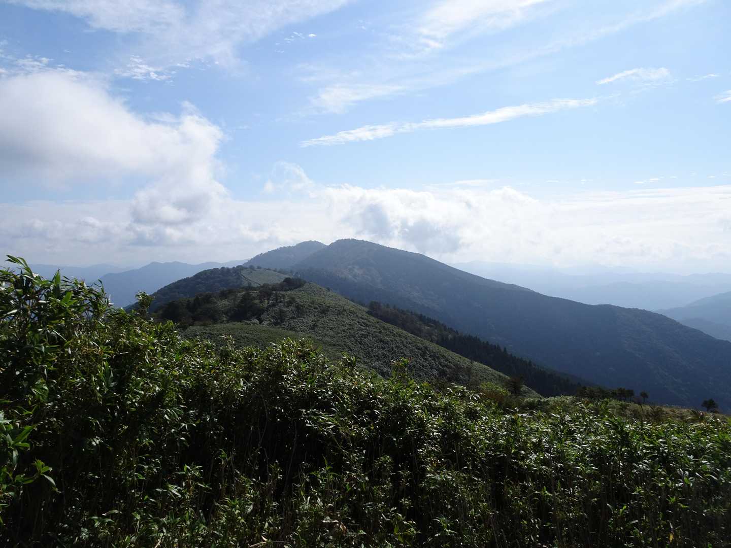 後山への稜線