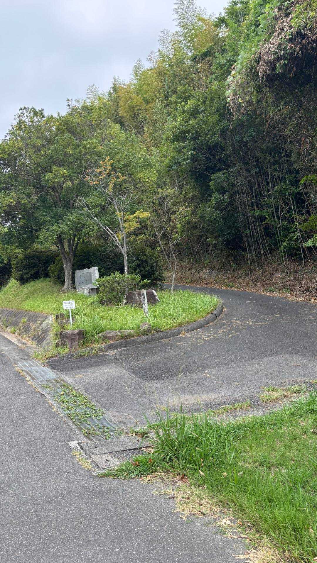 ココから入って行くよ🏃‍♀️
ココに停めるかどうか考えだけど無理そう🏎️