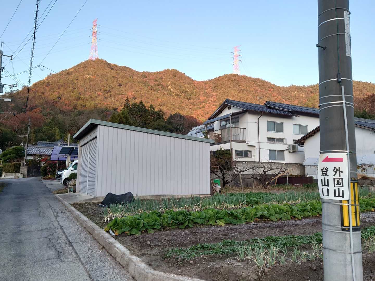 外国山登山口という案内を見っけ😀