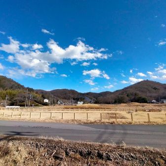 駐車場から
歩いてきた山々が見える
樺崎アルプスと勝手に命名😸