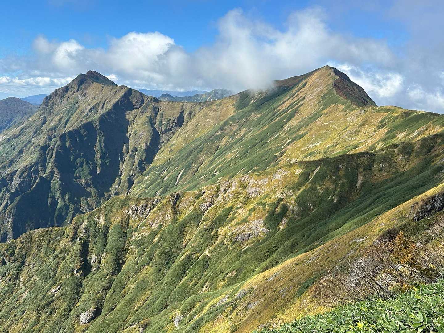 天神尾根から眺める景色は本当に素晴らしいです⛰️