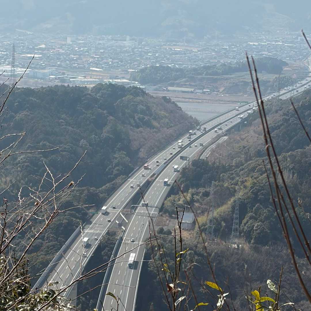 第二東名がよく見えます